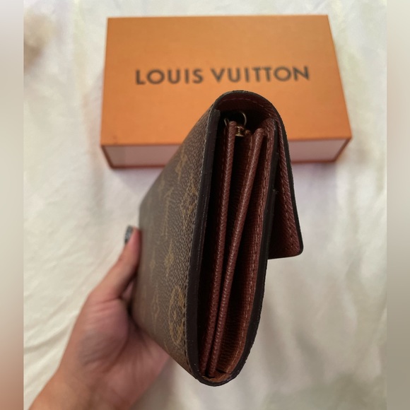 Louis Vuitton Monogram Sarah Long Wallet 🤎 - Picture 4 of 17